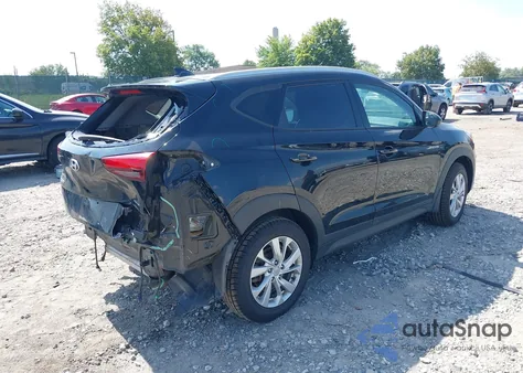 2020 Hyundai Tucson Value z USA, uszkodzony, nr VIN KM8J3CA45LU102868